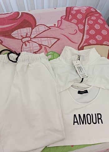 Beyaz Baskılı Fermuarlı Tişört takım - Görsel 5