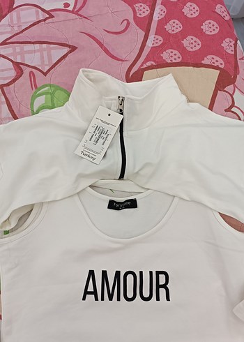 Beyaz Baskılı Fermuarlı Tişört takım - Görsel 3