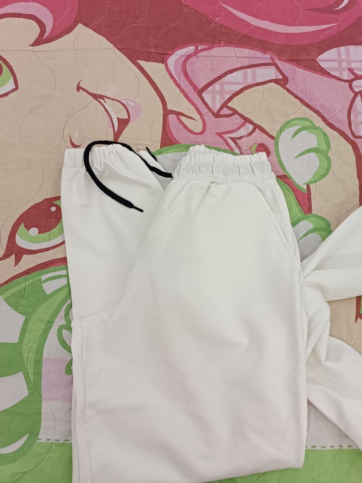 Beyaz Baskılı Fermuarlı Tişört takım - Görsel 4