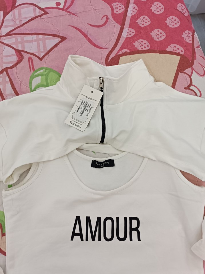 Beyaz Baskılı Fermuarlı Tişört takım - Görsel 3
