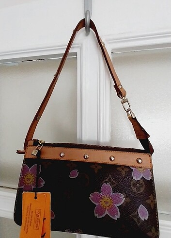 Louis Vuitton çanta