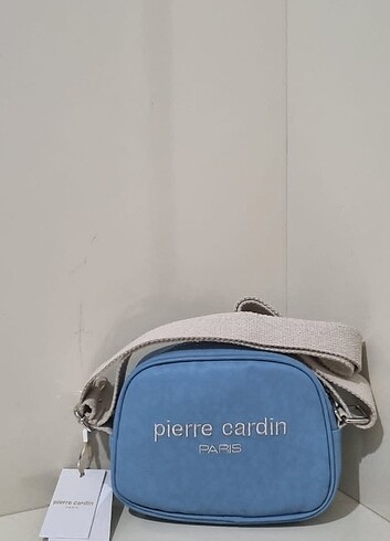 Pierre Cardin mavi canta