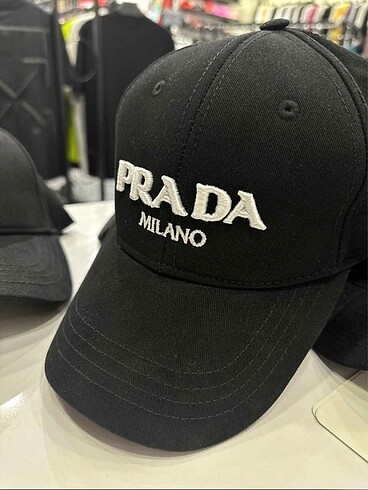 PRADA PAMUK ŞAPKA