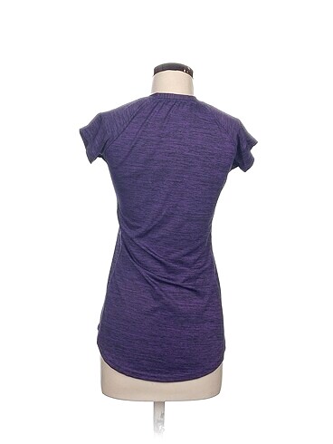 l Beden Nike T-shirt %70 İndirimli.