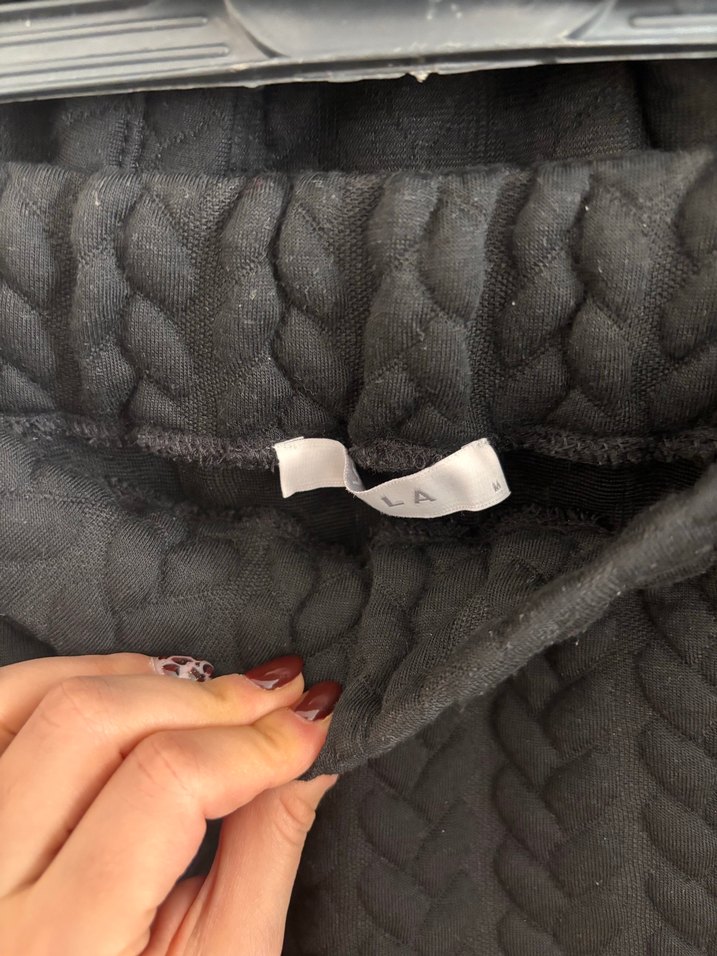 Kadın Siyah Örgü Desenli Kısa Sweatshirt etek takım - Görsel 4