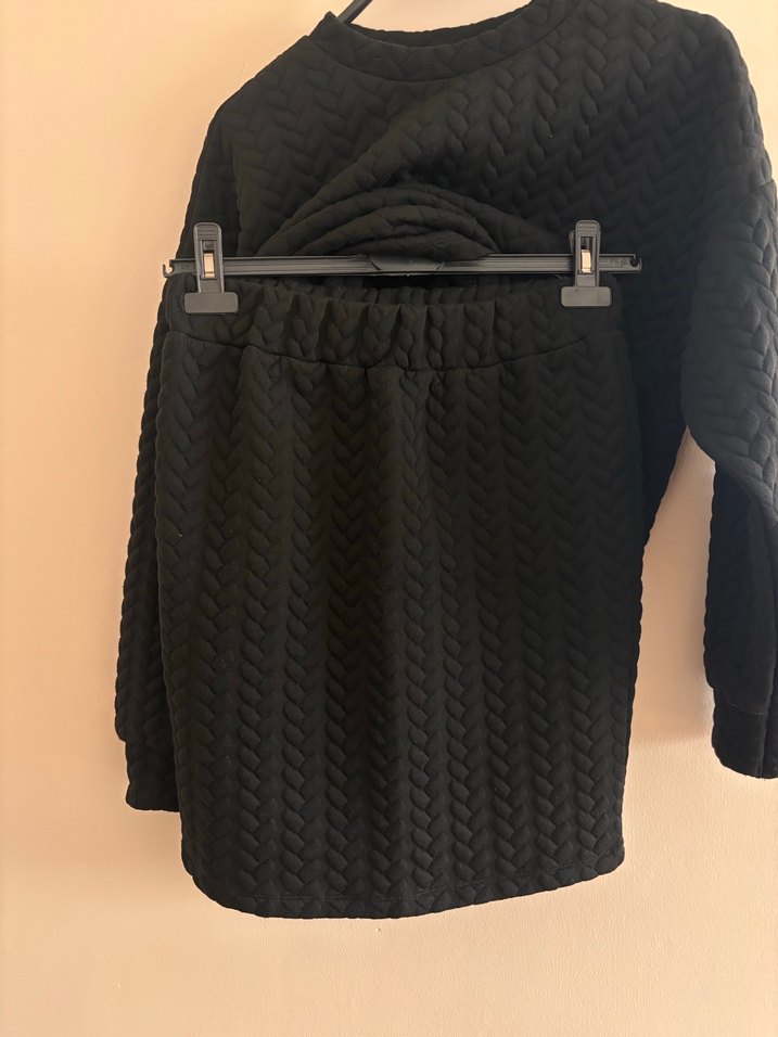 Kadın Siyah Örgü Desenli Kısa Sweatshirt etek takım - Görsel 3