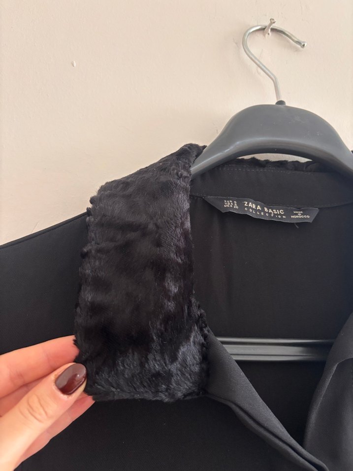 Siyah Düğmeli Uzun Kollu Kadın Gömlek - Görsel 3