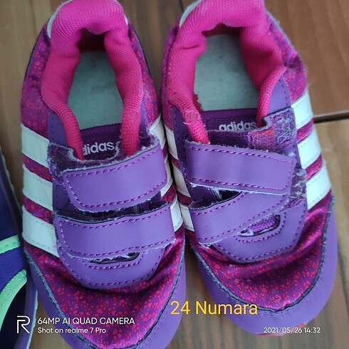 Adidas/spor ayakkabısı