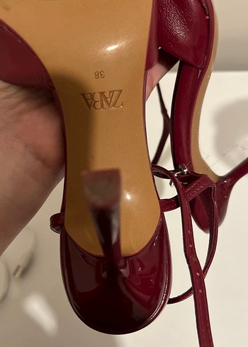 Zara Kadın Parlak Kırmızı Deri Stiletto