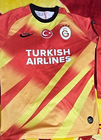 Muslera Şampiyonlar Ligi Özel Forma