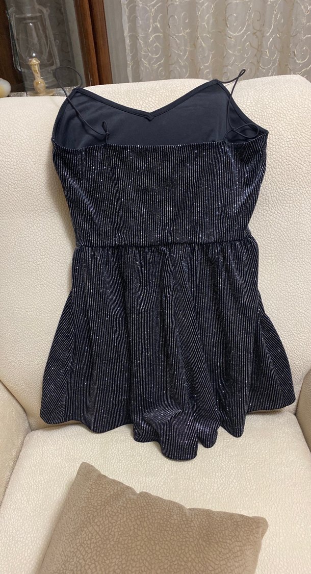 Kadın siyah Parlak Kısa Tulum - Görsel 3