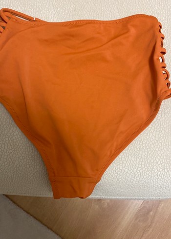 Turuncu Bant Detaylı Kadın Bikini Altı - Görsel 3