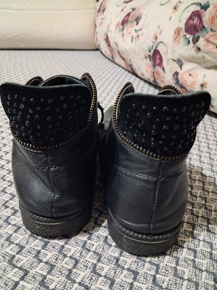 Kadın Siyah Deri Gotik Tokalı Bot - Görsel 5