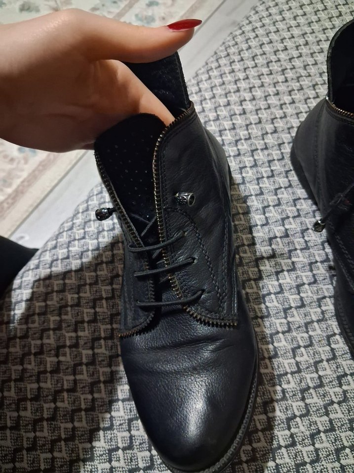 Kadın Siyah Deri Gotik Tokalı Bot - Görsel 3