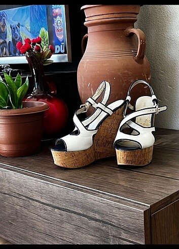 Nine west dolgu topuk 