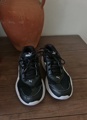 39 Beden siyah Renk Puma spor ayakkabi