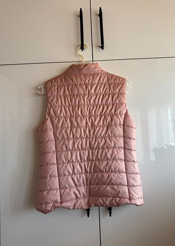 LC Waikiki Pembe Fermuarlı Kolsuz Kadın Yelek