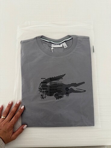 Lacoste tişört