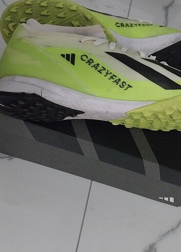 Adidas Crazyfast halı saha kramponu 44 numara