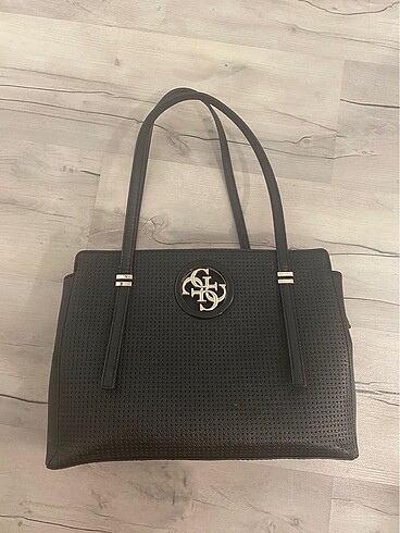 Guess tote çanta