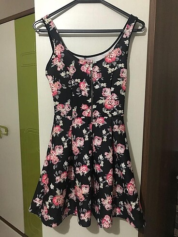 Çiçekli mini elbise