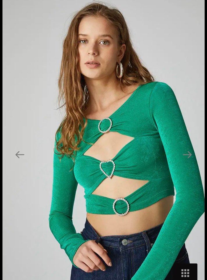 Yeşil V Yaka Tokalı Kadın Bluz - Görsel 2