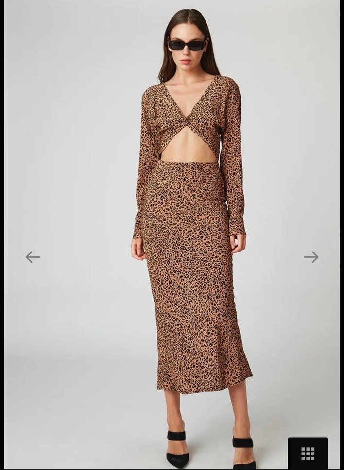 Leopar Desenli V Yaka Drapeli Mini Bluz - Görsel 2