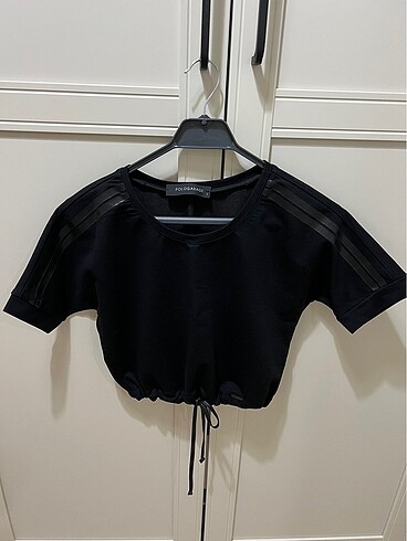 Polo Garage crop