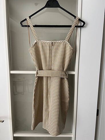 s Beden Pull&Bear pötikareli mini elbise