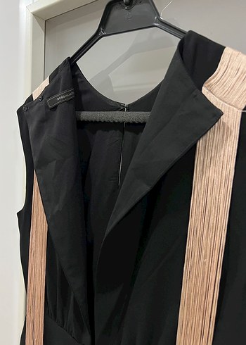 BCBG MAXAZRİA siyah saçaklı midi elbise - Görsel 5