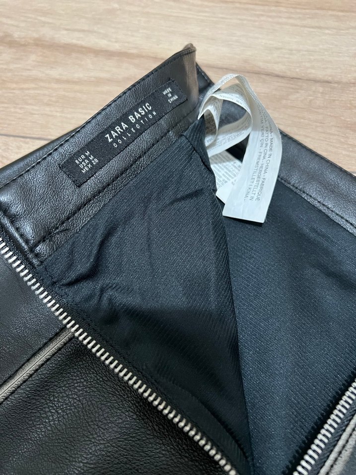 Zara deri görünümlü asimetrik mini etek - Görsel 5