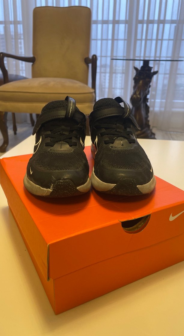 Nike Erkek Çocuk Siyah Spor Ayakkabı - Görsel 2