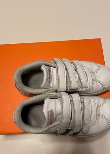 Beyaz Adidas Cırtlı Spor Ayakkabı - Görsel 4