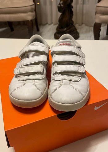 Beyaz Adidas Cırtlı Spor Ayakkabı - Görsel 2