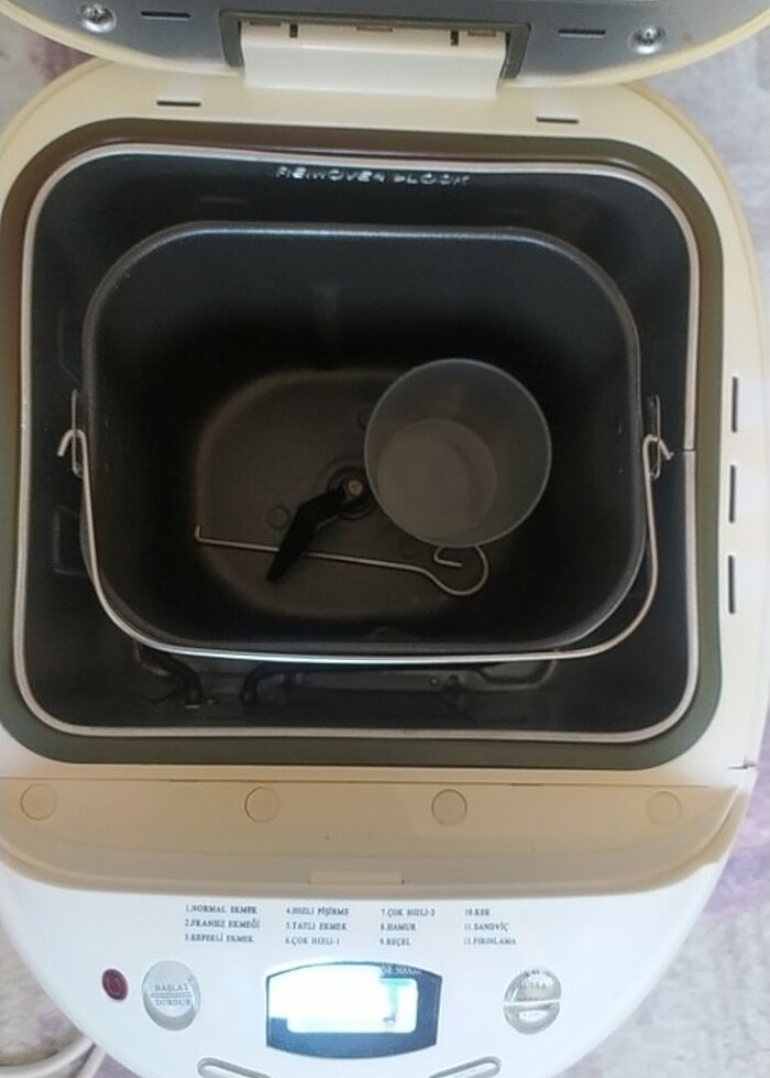 Sinbo Ekmek Yapma Makinaesi - Görsel 2