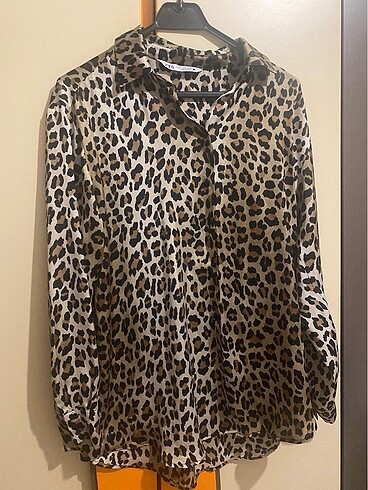 Leopar ipek gömlek