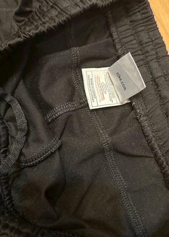 Kırmızı Üst ve Siyah Alt Eşofman Takımı - Görsel 9