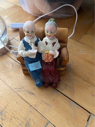 Dede nine biblo