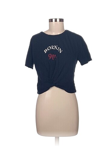 Diğer T-shirt %70 İndirimli.