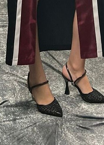 Siyah 2025 model trend topuklu ayakkabı