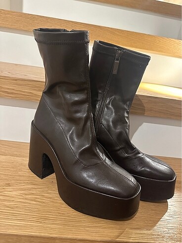 Zara platform bot