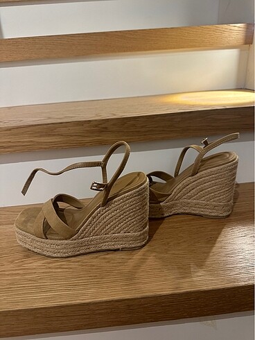 36 Beden Zara hasır taban dolgu topuk sandalet
