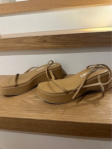 Zara Zara platform düz topuklu sandalet