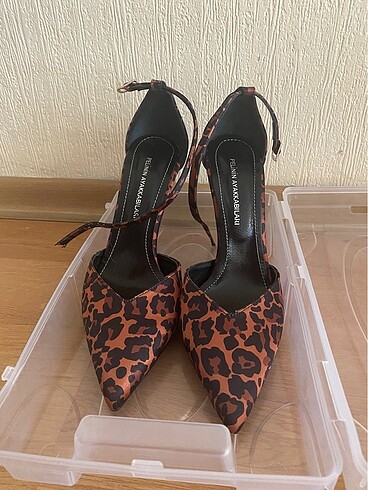 40 Beden Leopar stiletto