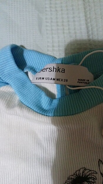 m Beden Bershka Sırt Dekolteli Bağlama Detaylı Crop