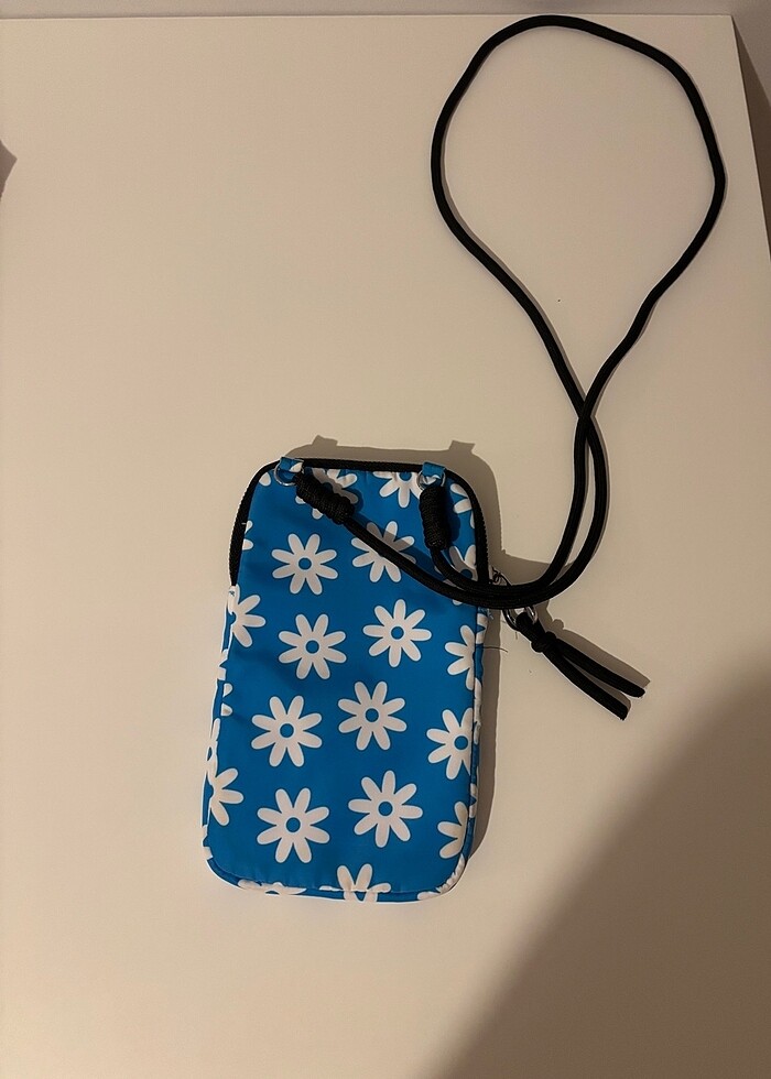 Pull and Bear mini telefon çantası - Görsel 3