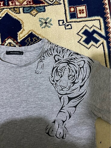 Trendyol & Milla Kadın Genç Kız T-shirt