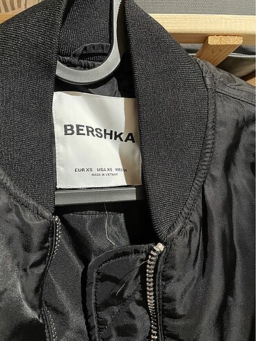 s Beden siyah Renk BERSHKA BOMBER CEKET