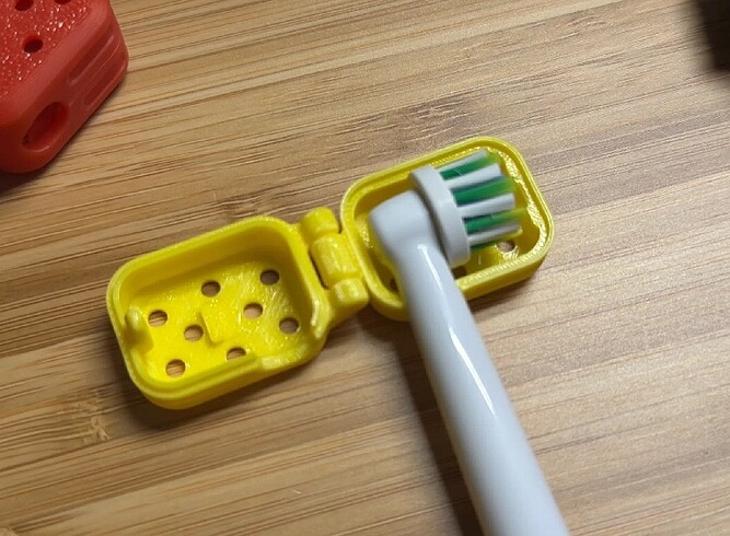 Diğer Oral B Diş Fırçası Başlığı Seyahat Kutusu