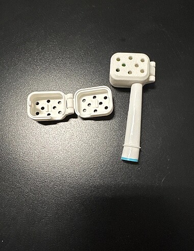  Beden Oral B Diş Fırçası Başlığı Seyahat Kutusu